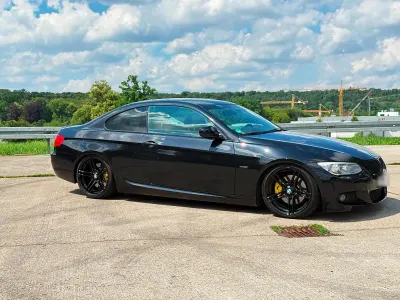 Gebraucht BMW 330 Performance 245 PS (180 kW) 2012 Schwarz Coupé