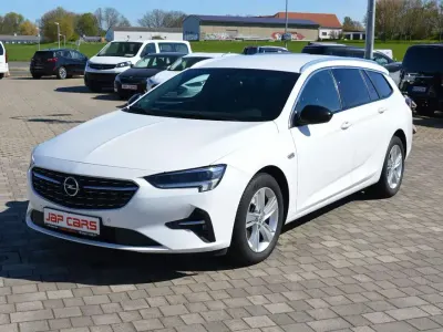 Second-hand Opel Insignia Business 122 CP (89 kW) 2022 Argintiu Break