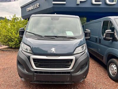 Grau Gebraucht 2022 Peugeot Boxer Van | 16.600 € (Superpreis)