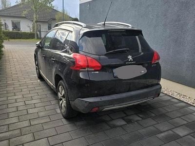 Second-hand Peugeot 2008 130 CP (95 kW) 2016 Negru SUV