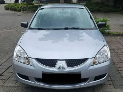 Gebraucht Mitsubishi Lancer 84 PS (61 kW) 2004 Silber Limousine