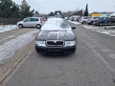 Schwarz Gebraucht 2009 Skoda Octavia Kombi | 1.000 €