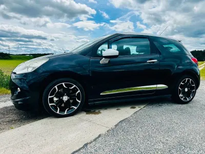 Gebraucht Citroën DS3 Sport Chic 156 PS (114 kW) 2011 Schwarz Kleinwagen
