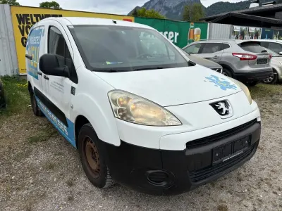 Gebraucht Peugeot Partner Comfort 75 PS (55 kW) 2008 Weiß Van / Kleinbus
