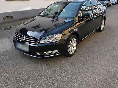 Gebraucht VW Passat 122 PS (89 kW) 2013 Schwarz Limousine