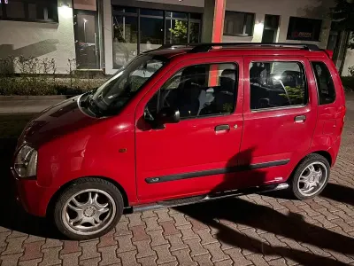 Gebraucht Suzuki Wagon R+ 2001 Rot Van / Kleinbus