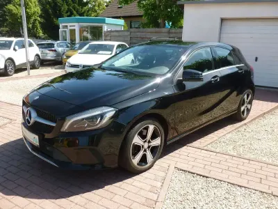 Gebraucht Mercedes A250 Business 211 PS (155 kW) 2017 Schwarz Limousine