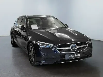 Gebraucht Mercedes C300 Avantgarde 265 PS (194 kW) 2023 Blau Limousine