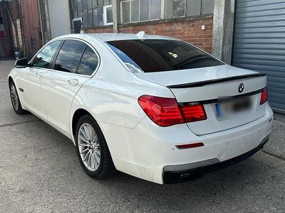 BMW 730