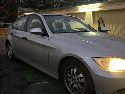 Gebraucht 2006 BMW 320 Limousine | 2.700 € (Guter Preis)