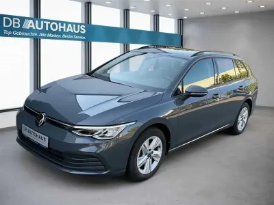 Gebraucht VW Golf VIII Life 110 PS (80 kW) 2023 Grau Kombi