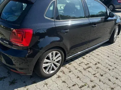 Gebraucht VW Polo 85 PS (62 kW) 2017 Schwarz Kombi