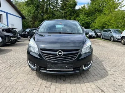 Używany Opel Meriva Color Edition 140 KM (102 kW) 2014 Czarny Minivan