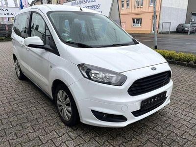 Gebraucht Ford Tourneo Courier 101 PS (74 kW) 2017 Weiß Van / Kleinbus