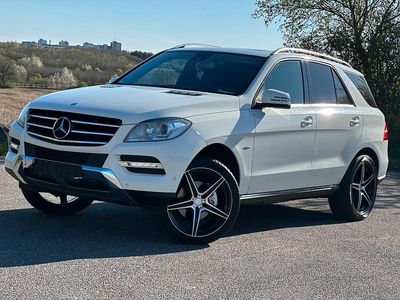 Begagnad Mercedes ML250 204 HK (150 kW) 2011 Vit SUV