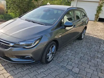 Gebraucht Opel Astra Edition 110 PS (80 kW) 2019 Grau Kombi