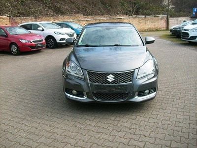 Gebraucht Suzuki Kizashi Sport 178 PS (130 kW) 2013 Grau Limousine