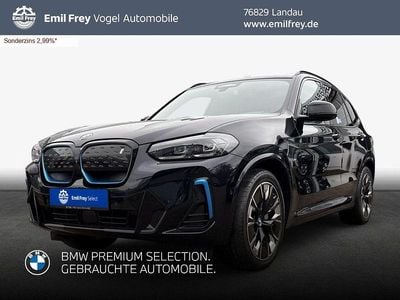 Gebraucht BMW iX3 Impressive 210 kW (286 PS) 2023 M carbonschwarz metallic SUV