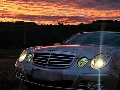 Mercedes E320
