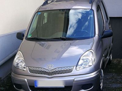 gebraucht Toyota Yaris Verso Bj 2004 1,3 L Benziner Schaltung Klima , TÜV N