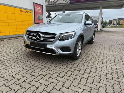 Gebraucht Mercedes GLC220 170 PS (125 kW) 2015 Diamantsilber SUV