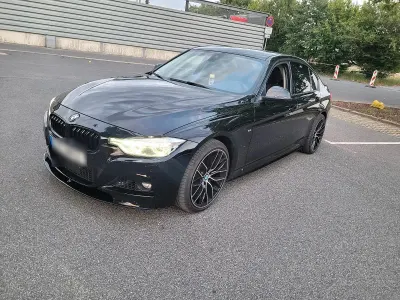 Gebraucht BMW 325 270 PS (198 kW) 2017 Schwarz Limousine