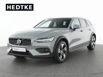 Gebraucht Volvo V60 CC Plus 197 PS (144 kW) 2023 Grau Kombi