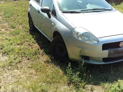 Gebraucht Fiat Punto 68 PS (50 kW) 2012 Silber Kleinwagen