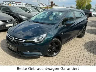 Gebraucht Opel Astra Business 160 PS (117 kW) 2018 Grün Kombi
