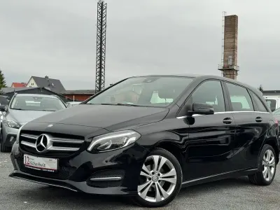 Gebraucht Mercedes B180 109 PS (80 kW) 2016 Schwarz Kleinwagen