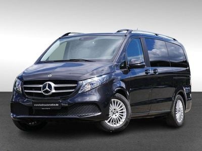 Mercedes V220