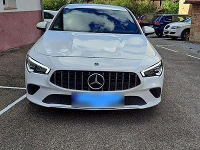 Second-hand Mercedes CLA200 Shooting Brake 150 CP (110 kW) 2019 Alb Break