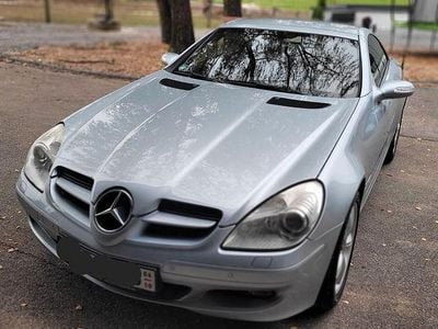 Second-hand Mercedes SLK200 163 CP (119 kW) 2005 Argintiu Cabrio