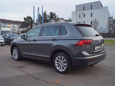 Indiumgrau Gebraucht 2019 VW Tiguan Comfortline SUV | 19.450 € (Fairer Preis)