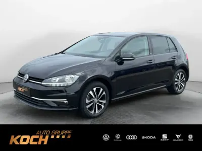 Gebraucht VW Golf VII IQ Drive 150 PS (110 kW) 2019 Deep black perleffekt Limousine