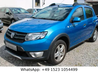 Gebraucht Dacia Sandero Prestige 90 PS (66 kW) 2013 Blau Kleinwagen
