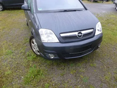 Gebraucht Opel Meriva Innovation 105 PS (77 kW) 2010 Van / Kleinbus