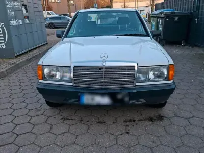 Brugt Mercedes 190 122 HK (89 kW) 1988 Hvid Sedan