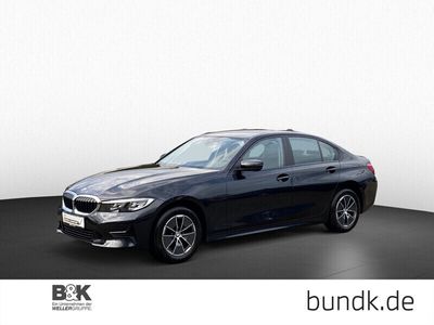 gebraucht BMW 320 i Limousine Leder,Navi,USB,HiFi,Sportsitz,LED