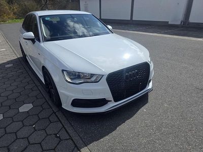 Gebraucht Audi A3 105 PS (77 kW) 2013 Weiß Limousine
