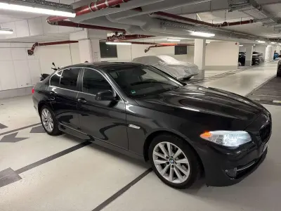 Gebraucht BMW 528 Sport Line 245 PS (180 kW) 2011 Limousine