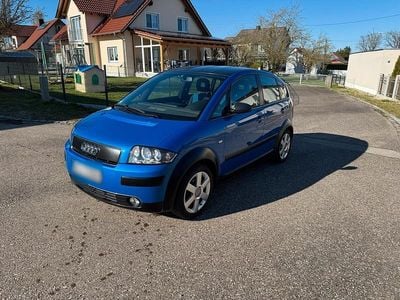 Usata Audi A2 75 CV (55 kW) 2003 Blu Utilitaria
