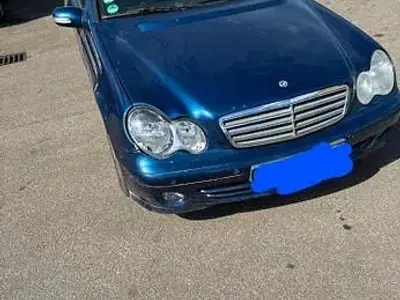 Second-hand Mercedes C230 204 CP (150 kW) 2007 Albastru Break
