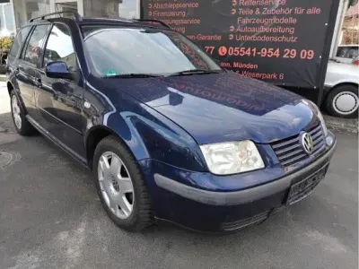Second-hand VW Bora 115 CP (84 kW) 2000 Albastru Break