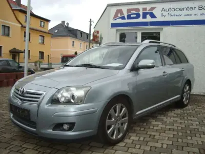 Gebraucht Toyota Avensis Executive 150 PS (110 kW) 2008 Grau Kombi