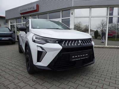 Neu Mitsubishi Grandis Diamant Edition 141 PS (103 kW) 2026 Himalayaweiß SUV