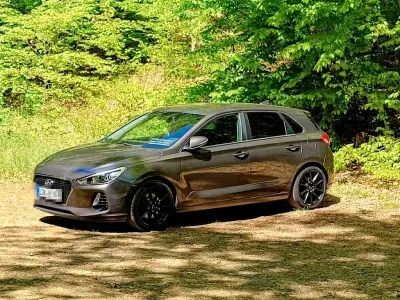 Gebraucht Hyundai i30 Trend 140 PS (102 kW) 2018 Grau Limousine