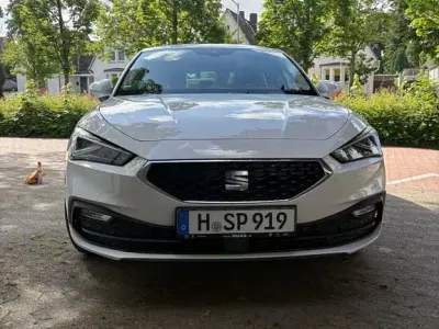 Gebraucht Seat Leon Style 131 PS (96 kW) 2021 Weiß Limousine