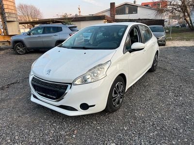 Gebraucht Peugeot 208 Style 82 PS (60 kW) 2014 Weiß Kleinwagen