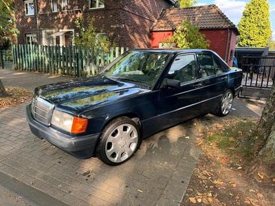 Usata Mercedes 190 109 CV (80 kW) 1991 Blu Berlina